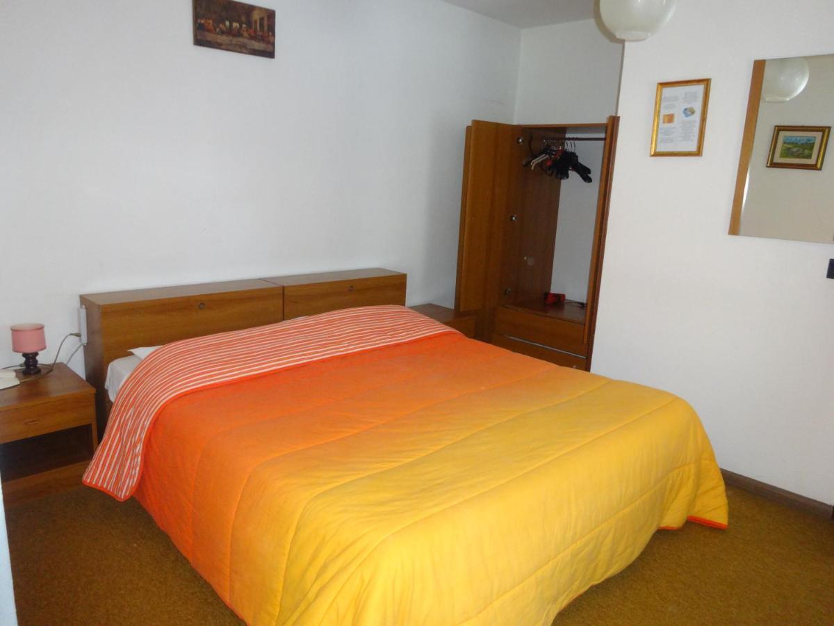 Hotel Genzianella Presenaio Exteriör bild