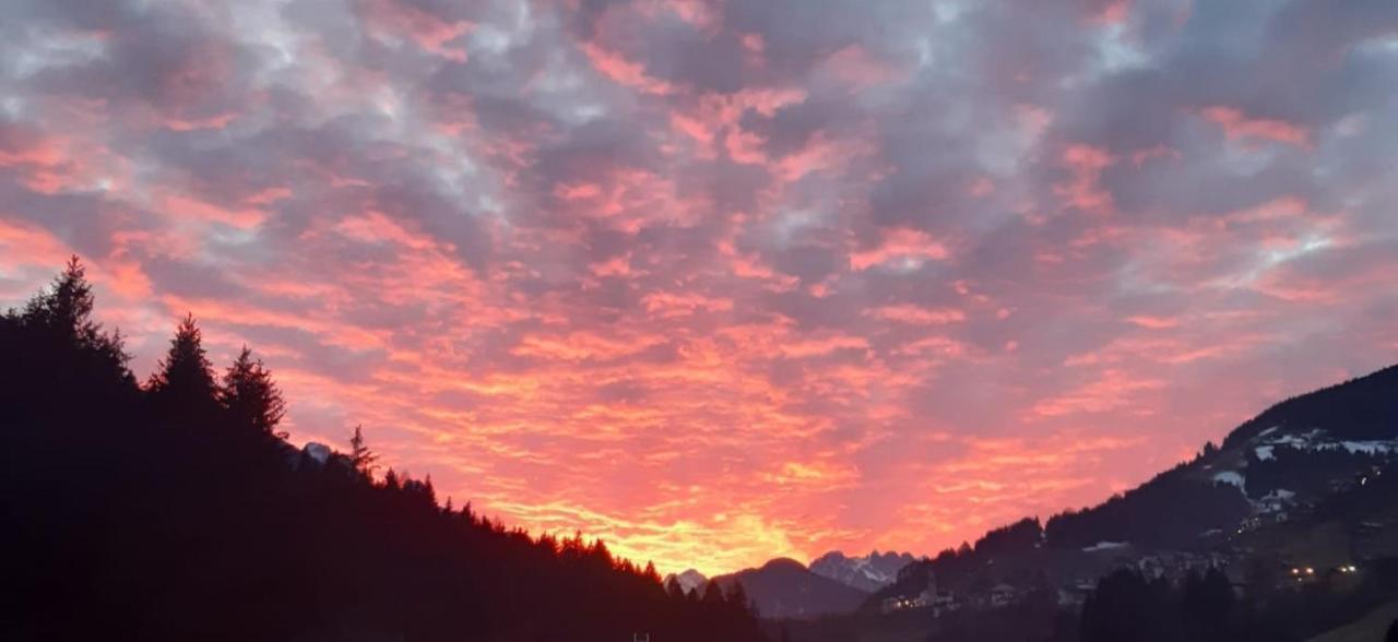 Hotel Genzianella Presenaio Exteriör bild